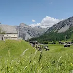 Apartment Rothornblick 52 By Vacations, Mit Bergblick Und Privatparkplatz Arosa