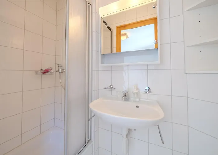 Apartment Rothornblick 52 By Vacations, Mit Bergblick Und Privatparkplatz